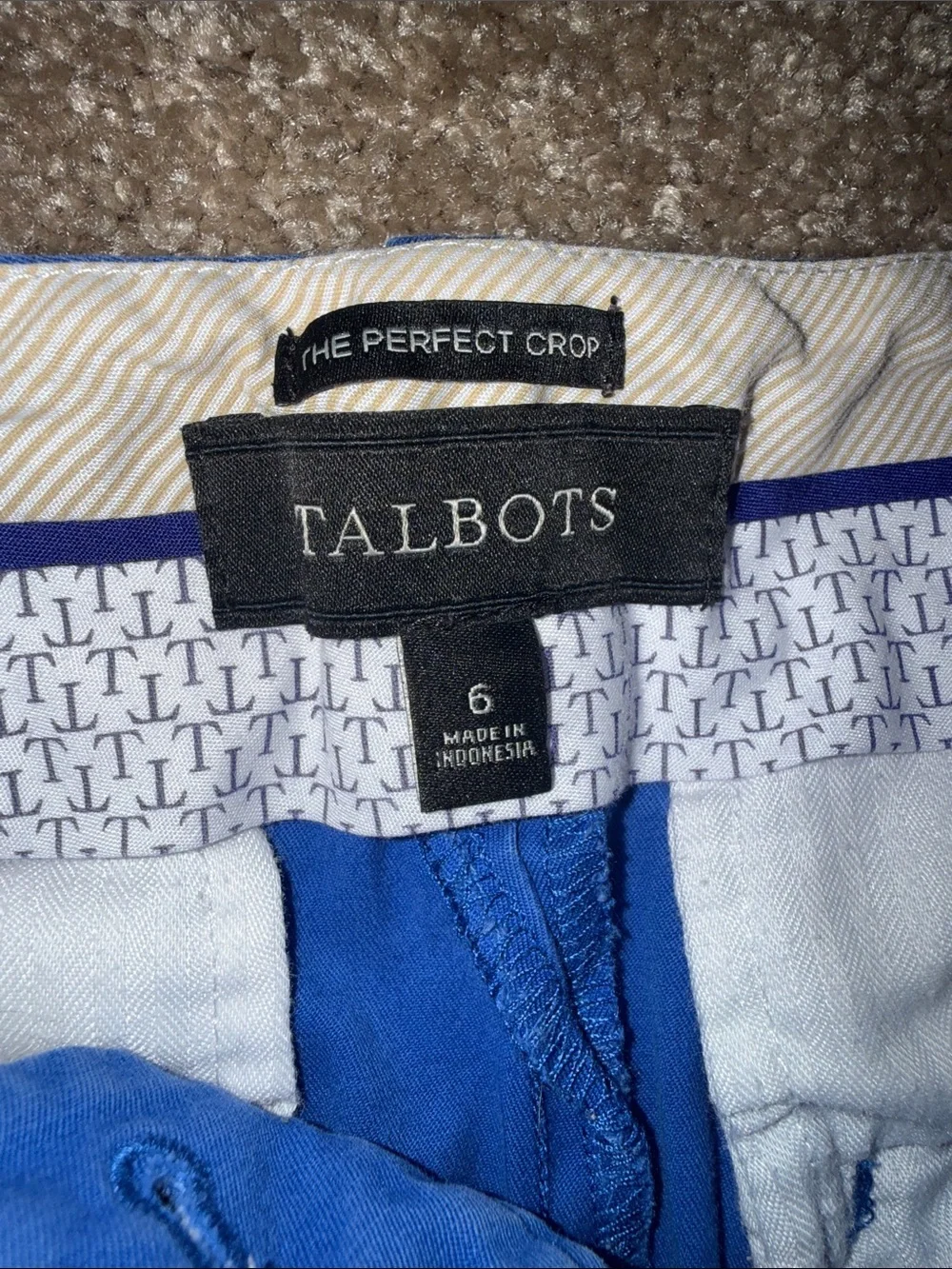 Talbots The Perfect Crop Royal Blue Ankle-Length Pants - size 6. EE